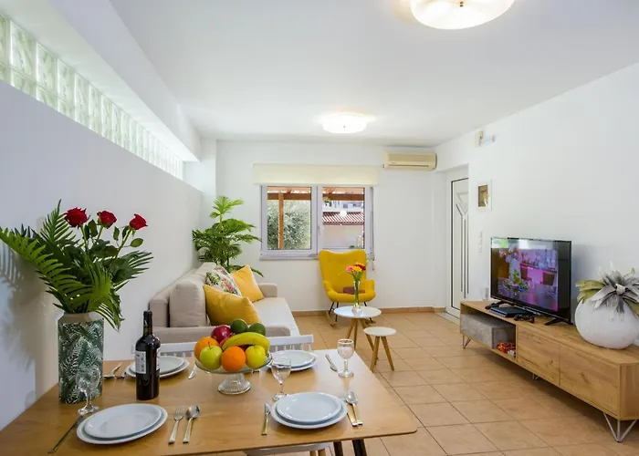 Manolia Dream Apartment 30M To The Beach